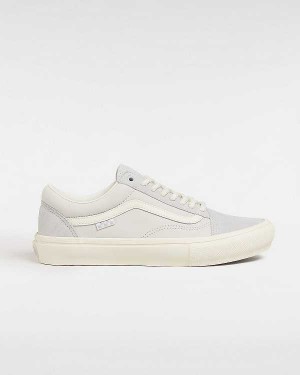 White Men Vans Old Skool Skate Shoes NZ | VN2138564